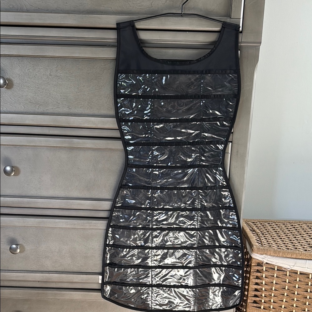 Elegant Black Sheath Dress